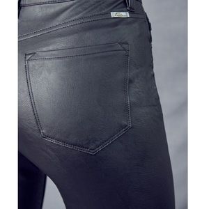 Kancan Estillo Black Coated Denim Faux Leather Super Skinny High Rise 9/28 NEW